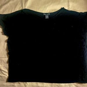 Chelsea and Theodore | Shirt | XL | Black | ruffle detail on sides